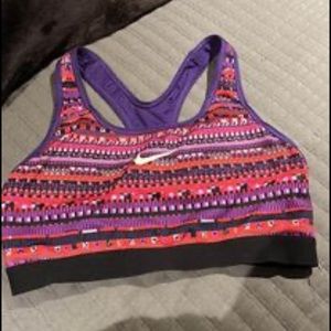 Sports bra